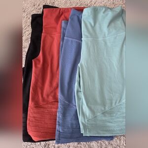 Set Of 4 Old Navy 7/8 Elevate Leggings - Go Dry